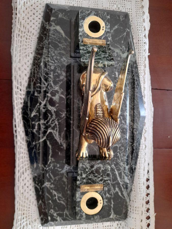 ENCRIER SPHINX AILLE EN BRONZE SUR SOCLE EN MARBRE VERT