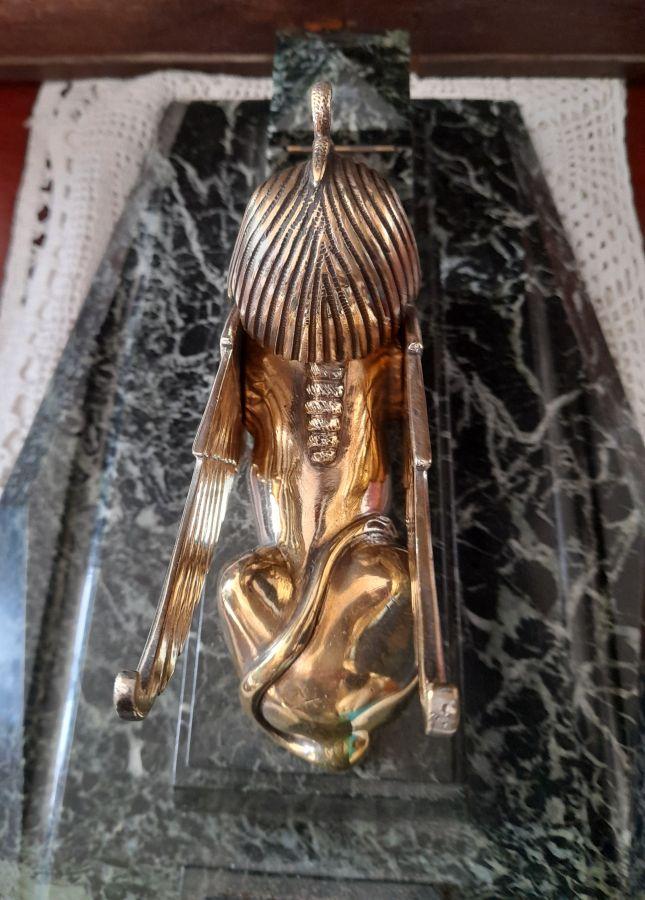 ENCRIER SPHINX AILLE EN BRONZE SUR SOCLE EN MARBRE VERT