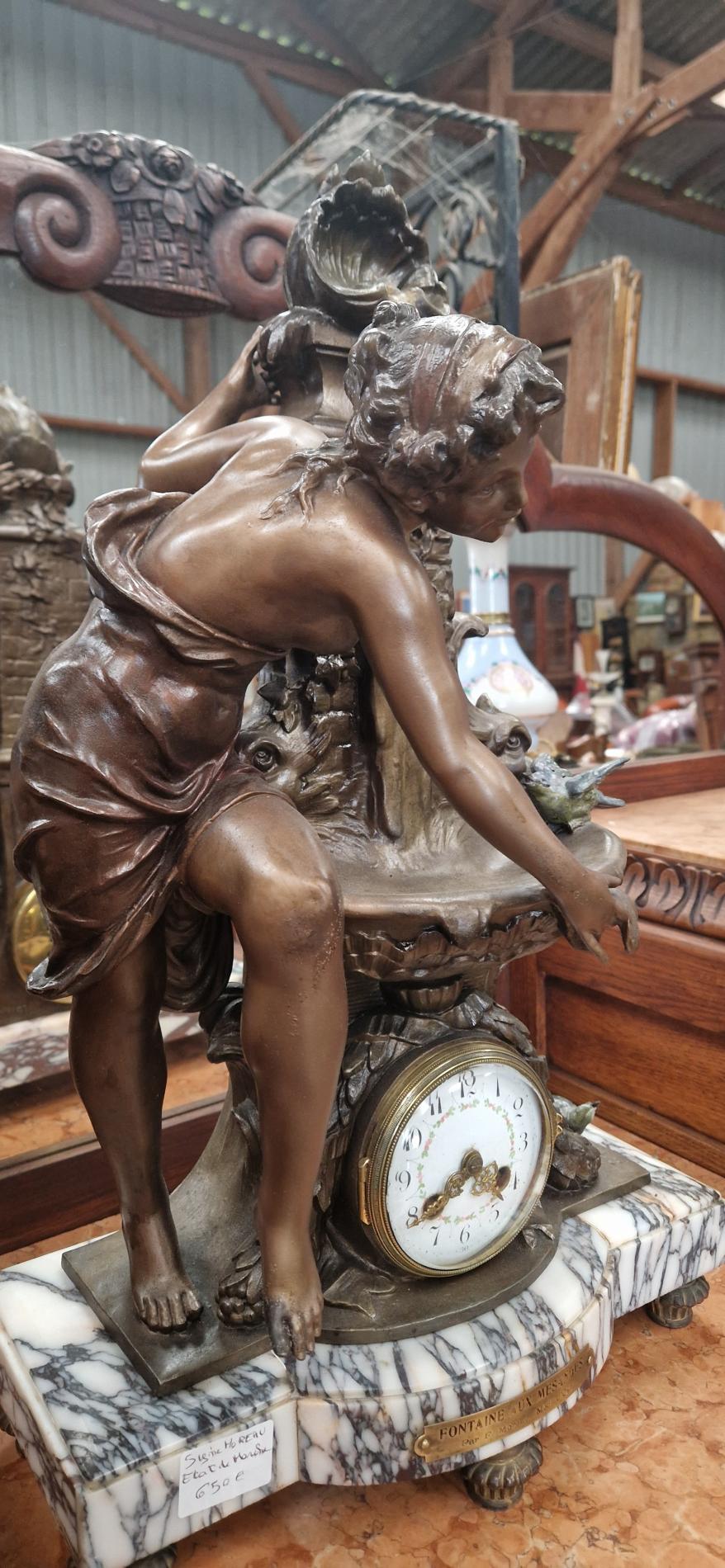 Pendule par F. Moreau