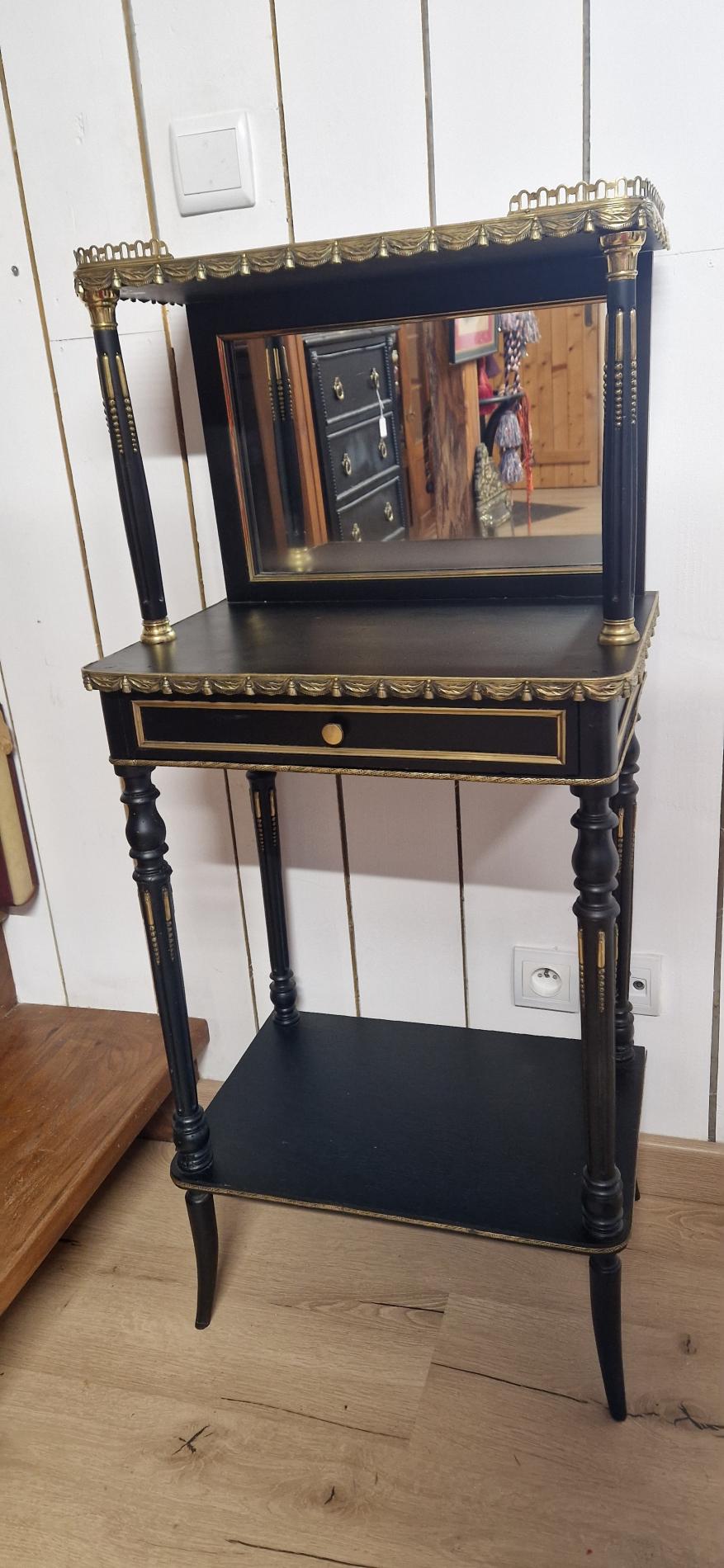 Petit meuble d'appoint Napoléon III